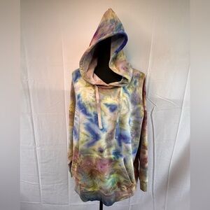 Woman’s XXL Hand Dyed Tie-Dye Hoodie